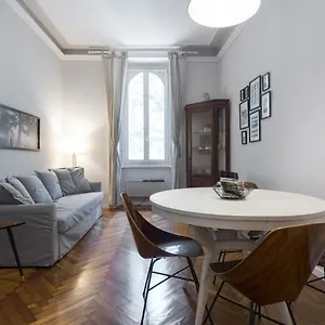 Appartamento Primopiano - Monte Nero, Milano